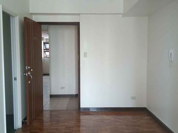 2 bedroom ready for occupancy rent to own in makati city dela rosa magallanes san antonio yakal malugay palanan pio del pillar condominium in makati n