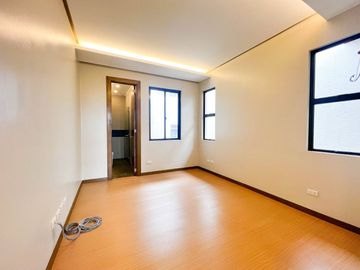 For Sale: Brand New 3 Bedroom House and Lot in Ireneville Village Parañaque
