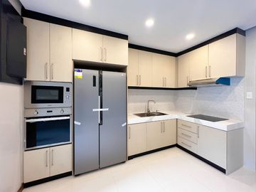 For Sale: Brand New 3 Bedroom House and Lot in Ireneville Village Parañaque