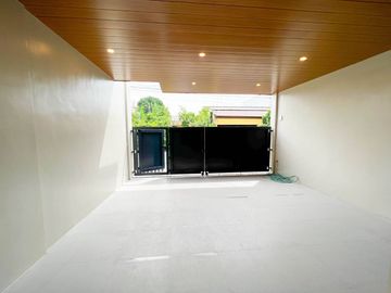 For Sale: Brand New 3 Bedroom House and Lot in Ireneville Village Parañaque