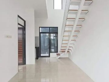 Rumah Baru 2 Lantai Luas 72 Tombro Sukarno Hatta Suhat Malang
