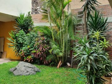La Molina, Venta de Casa de AT:191M2 AC:294M2 a $280,000 en Calle Rio de la Plata MZFL1 Lote 10 Urb. Las Praderas de La MolinaLa Molina, Venta