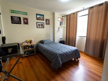 La Molina, Venta de Casa de AT:191M2 AC:294M2 a $280,000 en Calle Rio de la Plata MZFL1 Lote 10 Urb. Las Praderas de La MolinaLa Molina, Venta