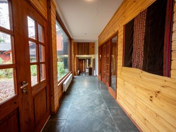 Se Vende Hermoso Predio de 230ha en Pucón cruzado por el río Carhuello y vista al Volcán Villarrica, Quetrupillán y Lanin
