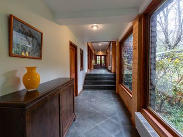 Se Vende Hermoso Predio de 230ha en Pucón cruzado por el río Carhuello y vista al Volcán Villarrica, Quetrupillán y Lanin
