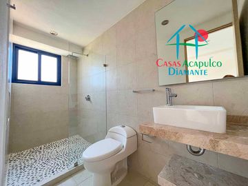 ¡No lo dejes ir! Último lateral en Olympia Residencial con vista a la alberca y precio especial