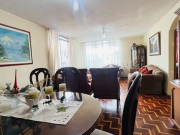 Casa Rentera en Venta sector Supermaxi Plaza Norte