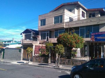 Casa Rentera en Venta sector Supermaxi Plaza Norte