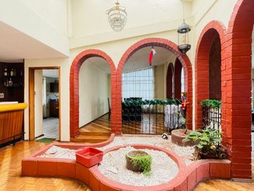 Casa Rentera en Venta sector Supermaxi Plaza Norte
