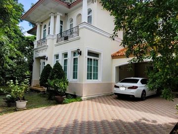 บ้านเดี่ยวสุดหรู ในราคาสุดคุ้ม!! ขาย! บ้านเดี่ยวหลังมุม ใกล้ส่วนกลาง หมู่บ้าน นาราสิริ สาทร-วงแหวนฯ สภาพดี สวย น่าอยู่ มีความเป็นส่วนตัว โครงการติดถนน