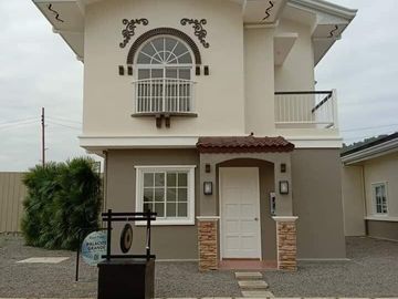 House for SALE Royal Palms Subdivision, Toledo Cebu