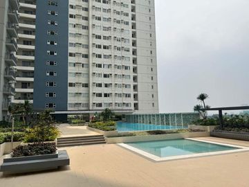PROMO 1 BR Condo For Sale in Vertis North QC by Ayala Land Avida PHP 8,000,000