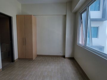 Studio Unit at One Madison Place Megaworld Iloilo