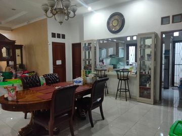 Dijual Rumah Murah Hitung Tanah di Kemang Timur Jakarta Selatan