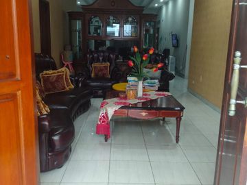 Dijual Rumah Murah Hitung Tanah di Kemang Timur Jakarta Selatan