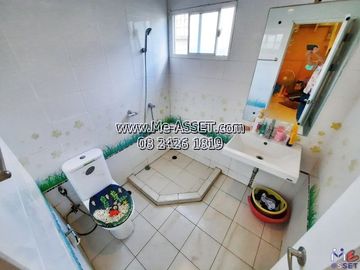 Single house for sale in Bangkadi, Tiwanon, Rangsit areas: The Plantlight Village. Tiwanon-Rangsit The Plant Light Tiwanon-Rangsit : 2 floors 56.8 sq