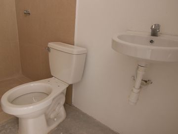 HERMOSA CASA DE ESTRENO CON PISCINA EN VENTA - URB. MIRAFLORES COUNTRY CLUB 1 - PIURA