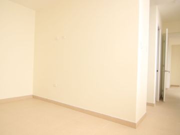 HERMOSA CASA DE ESTRENO CON PISCINA EN VENTA - URB. MIRAFLORES COUNTRY CLUB 1 - PIURA