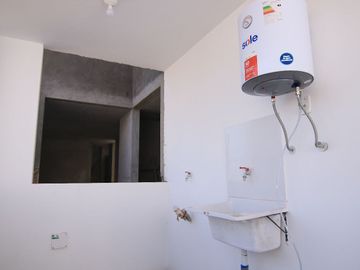 HERMOSA CASA DE ESTRENO CON PISCINA EN VENTA - URB. MIRAFLORES COUNTRY CLUB 1 - PIURA