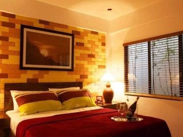 FOR SALE HOUSE AND LOT IN TAGAYTAY, 5BR for only 7M