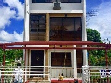 FOR SALE HOUSE AND LOT IN TAGAYTAY, 5BR for only 7M