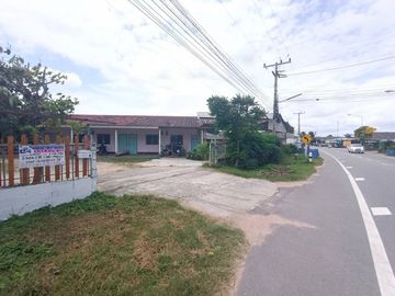 #Selling cheap!! #single storey house # with row room #On 800 sqm. plots of land #Very worthwhile