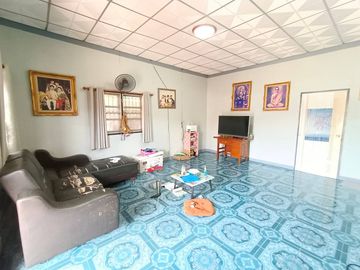 #Selling cheap!! #single storey house # with row room #On 800 sqm. plots of land #Very worthwhile