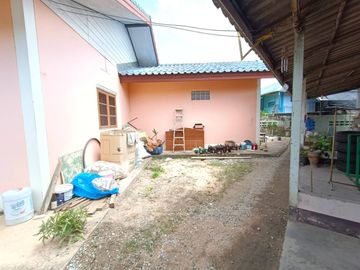 #Selling cheap!! #single storey house # with row room #On 800 sqm. plots of land #Very worthwhile