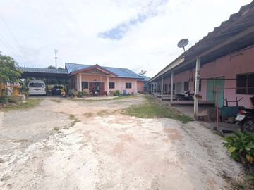 #Selling cheap!! #single storey house # with row room #On 800 sqm. plots of land #Very worthwhile