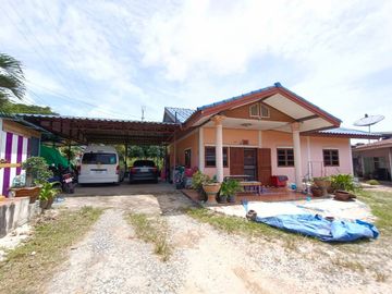 #Selling cheap!! #single storey house # with row room #On 800 sqm. plots of land #Very worthwhile