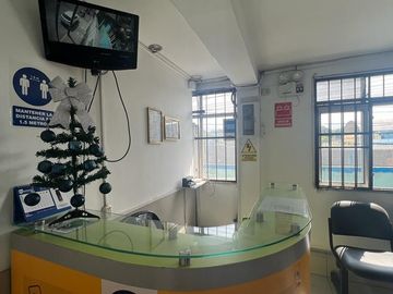 SE VENDE LOCAL COMERCIAL EN AV. SAN JUAN, SAN JUAN DE MIRAFLORES
