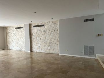 VENDO HERMOSA CASA EN LOS PARQUES