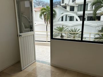 VENDO HERMOSA CASA EN LOS PARQUES