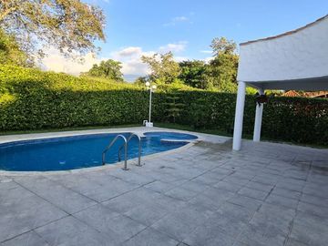 ESPECTACULAR CASA EN CONDOMINIO DE ANAPOIMA