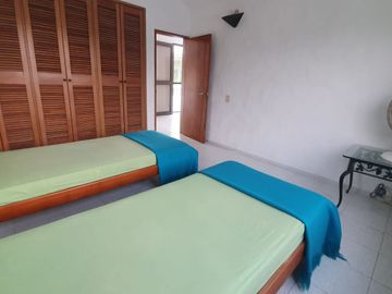 ESPECTACULAR CASA EN CONDOMINIO DE ANAPOIMA