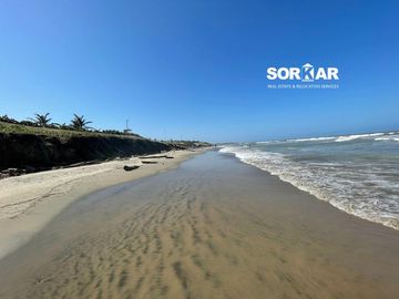 Apartamento en venta en Aguamarina Beach Resort