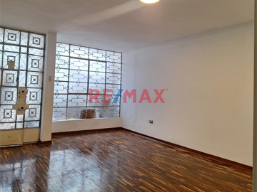Alquiler Departamento Santa Catalina. Excelente Ubicación