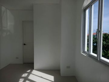 READY FOR OCCUPANCY 4-bedrooms single detached house and lot for sale in Pacific Grand Villas Lapulapu Cebu