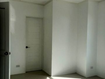 READY FOR OCCUPANCY 4-bedrooms single detached house and lot for sale in Pacific Grand Villas Lapulapu Cebu