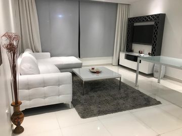 Hilton Colon, Vendo Departamento 2 dorm con excelente vista a la ciudad