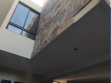 PRECIO DE PROMOCION VENTA DE CASA NUEVA EN  LOMAS 1A SECCION SLP