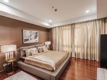 Duplex Penthouse Baan Ratprasong 4 beds 5 baths 1 maid room, 381 sqm.