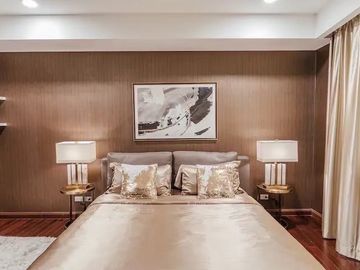 Duplex Penthouse Baan Ratprasong 4 beds 5 baths 1 maid room, 381 sqm.