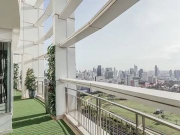 Duplex Penthouse Baan Ratprasong 4 beds 5 baths 1 maid room, 381 sqm.