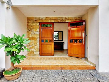 Dijual Rumah Dalam Komplek Elite Area Sekitar Patra Jakarta Selatan