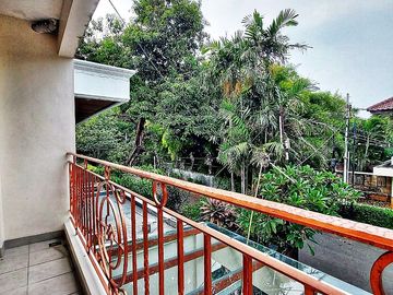 Dijual Rumah Dalam Komplek Elite Area Sekitar Patra Jakarta Selatan