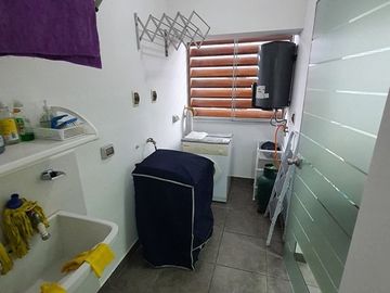 DEPARTAMENTO DUPLEX AMOBLADO COMPLETO 139 m2 EN MIRAFLORES