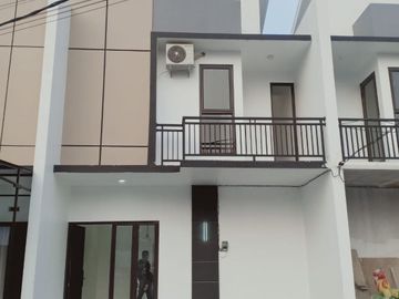Rumah Cluster 2 lantai Dekat Komplek Pemda Jatiasih Bekasi