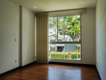 Exclusiva casa contemporanea en Alcaravan Conjunto Cerrado. Pinares. Pereira - Colombia.