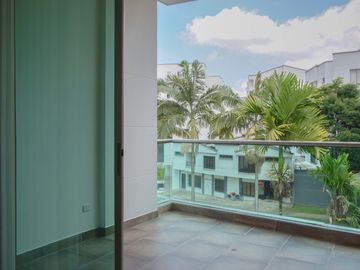 Exclusiva casa contemporanea en Alcaravan Conjunto Cerrado. Pinares. Pereira - Colombia.